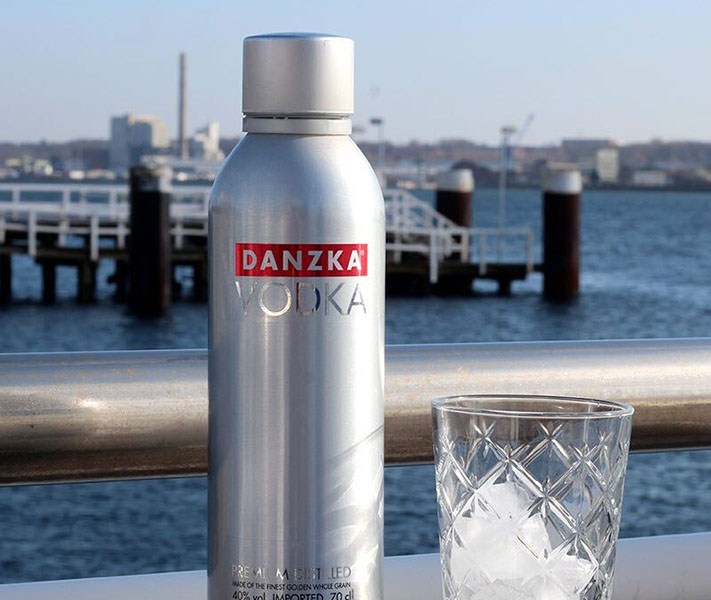 hộp quà tết vodka danzka nhôm 1l sang trọng tại ba đình