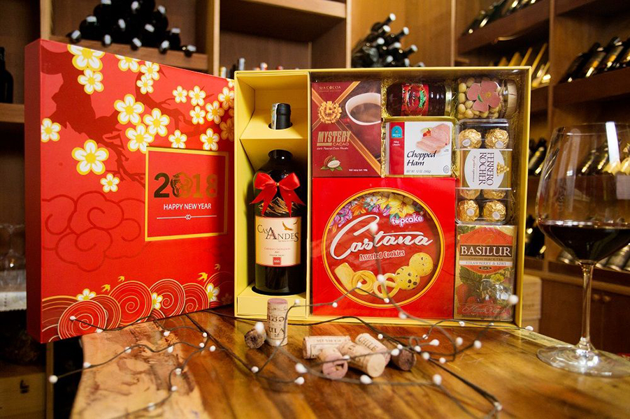 top giỏ quà tết rượu vang hợp túi tiền nhất năm bính ngọ