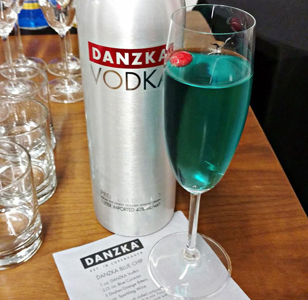 vodka danzka nhôm 1l giá sỉ cho doanh nghiệp tại hn rẻ nhất vodka danzka nhôm 1l giá sỉ cho doanh nghiệp tại hn rẻ nhất