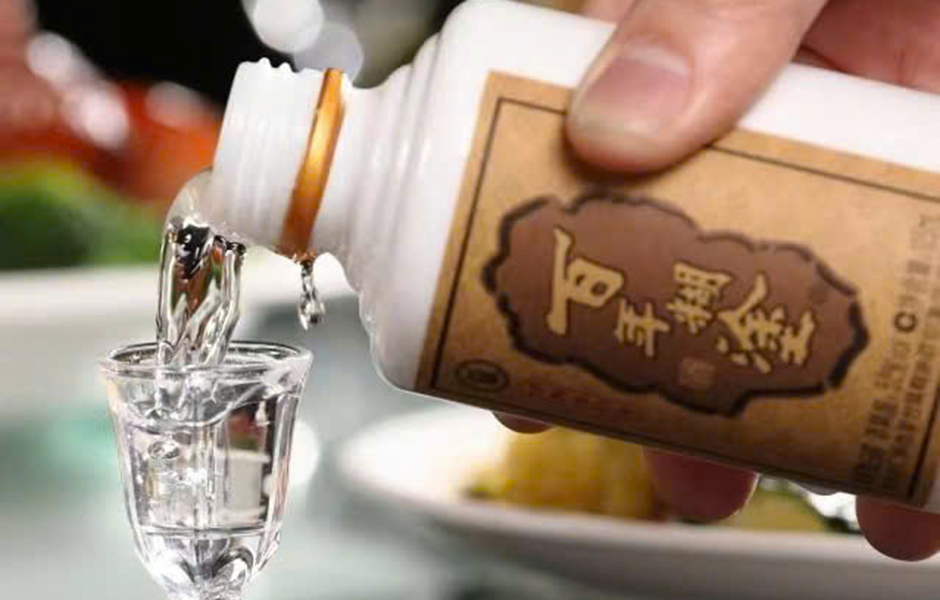 rượu bách niên hồ đồ 52: mua 2 tặng 6 ly, giá tốt nhất