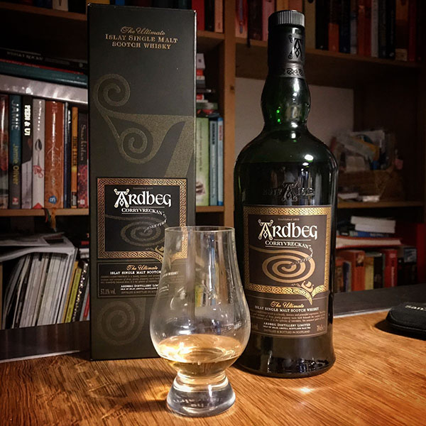 whisky khói với đồ nướng việt: nghệ thuật kết hợp độc đáo